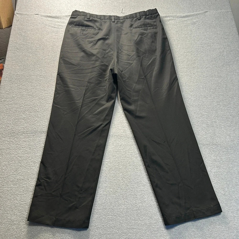 Haggar Dress Pants Mens 38x31 Black Flat Front Career Office Easy Care Trousers